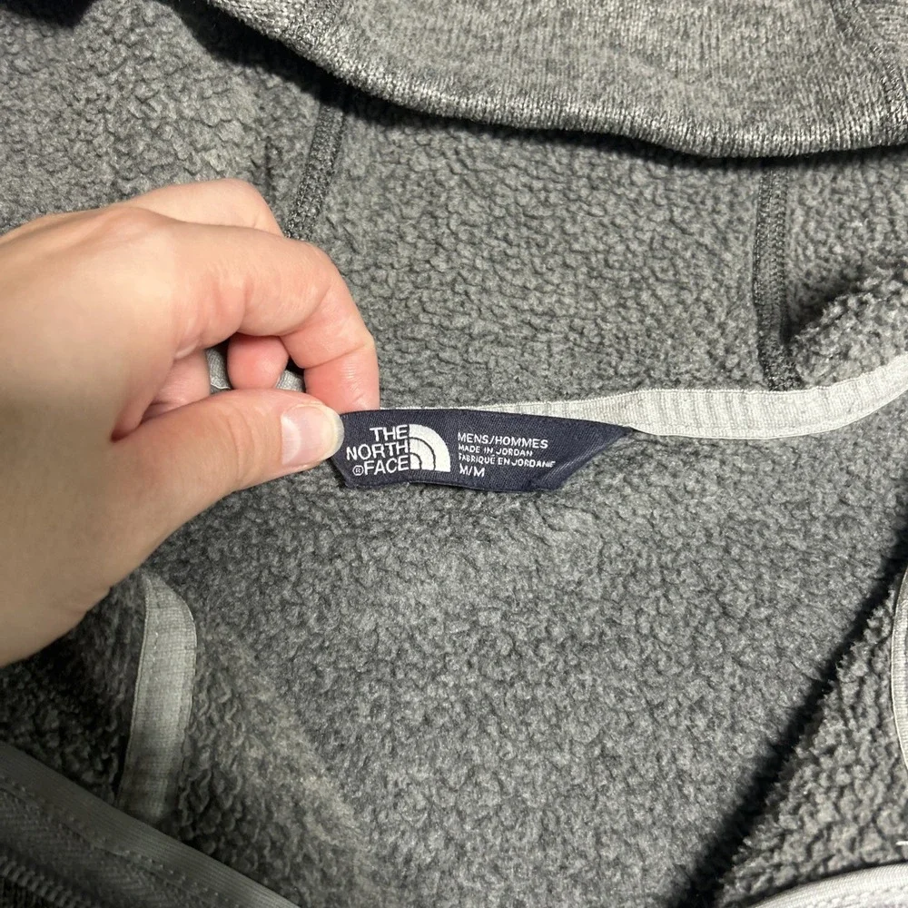 The North Face Mens Medium Hooded Fleece Jacket Gray Full Zip Pockets NF0A3O5J
